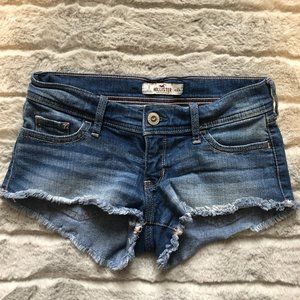 HOLLISTER LOWRISE DENIM SHORT - SIZE 24